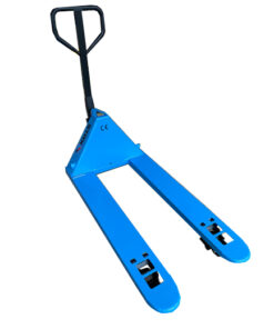 Xe nâng hàng Staxx 3T càng rộng