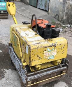 Lu dắt tay Sakai HV60ST